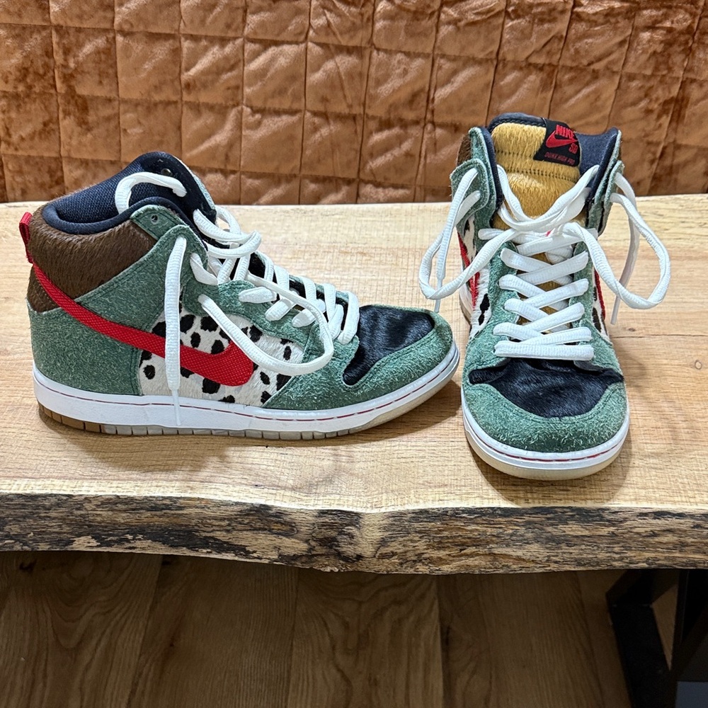 Nike Dog Walker Dunk High Pro; 6 in Men; 7.5 women’s